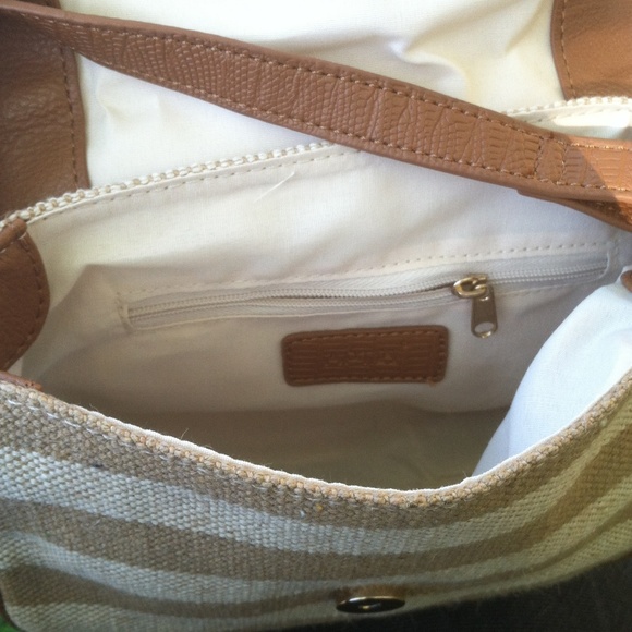 NWT Apt. 9 Beige Stripe Simone Crossbody Purse - Picture 4 of 4